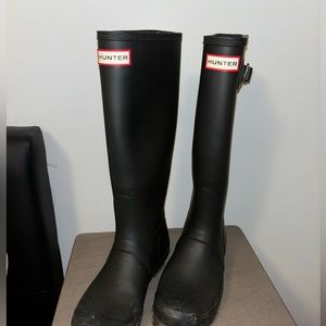 Tall Women’s Hunter Rain Boots Size 7